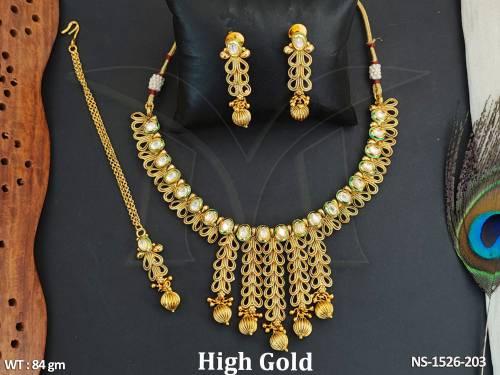 leaf pettles fall round traditional antique necklace